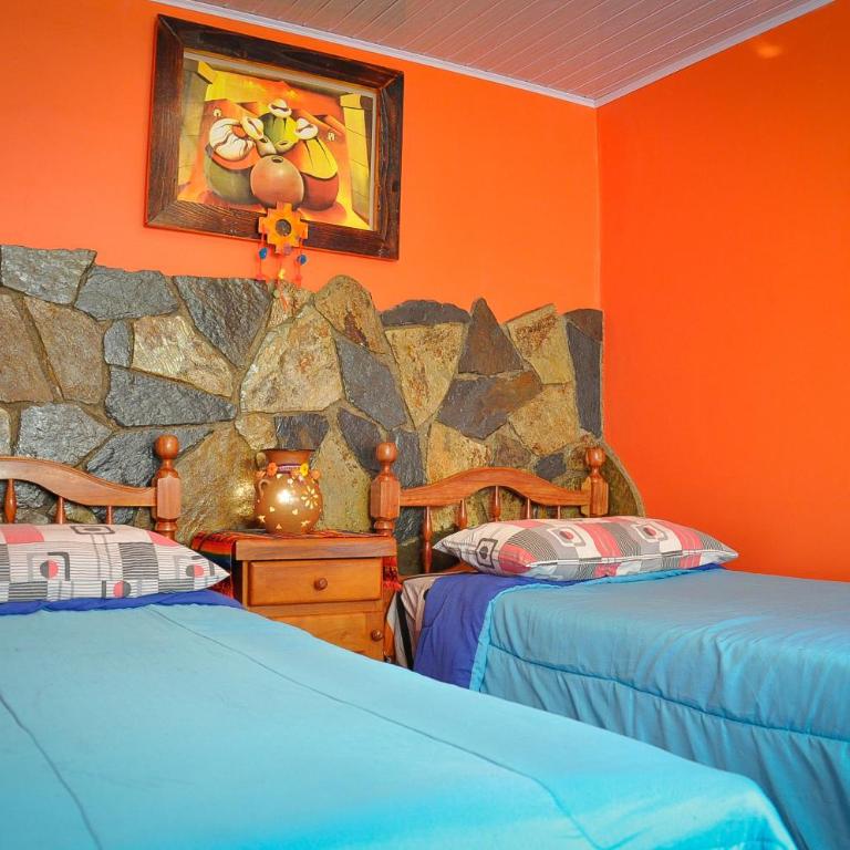 Hostel Copacabana La Quiaca - Standard Twin Room - 9