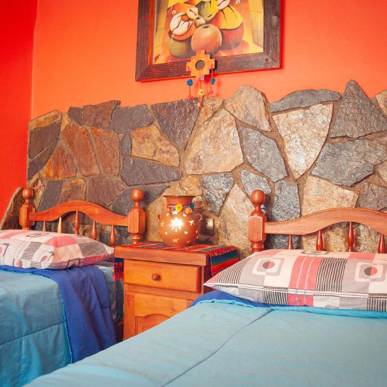 Hostel Copacabana La Quiaca - Standard Twin Room - 13