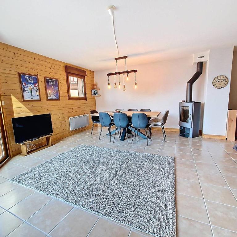 Grand duplex proche Super Châtel - FR-1-693-129 - Apartment - 2