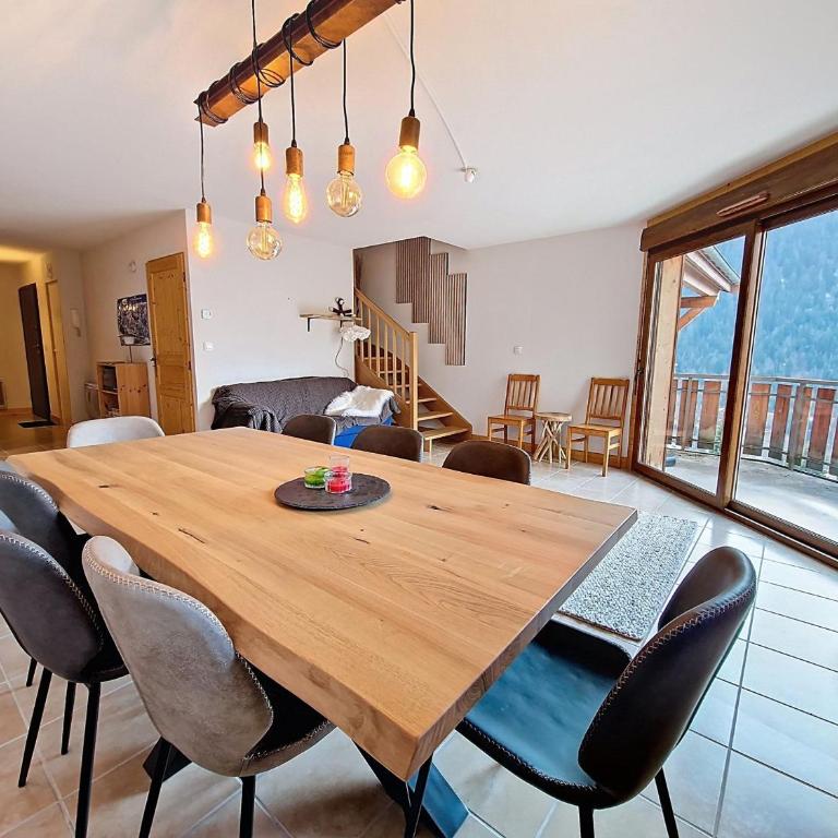 Grand duplex proche Super Châtel - FR-1-693-129 - Apartment - 1