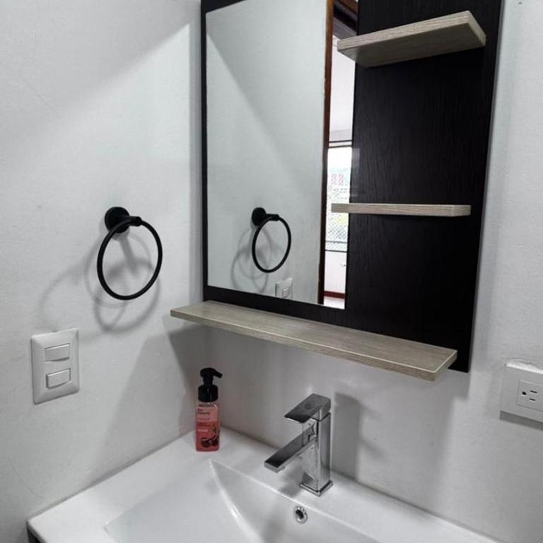 Loft en Lombardia a pasos de la Circunvalar - Apartamento de 1 dormitorio - 12