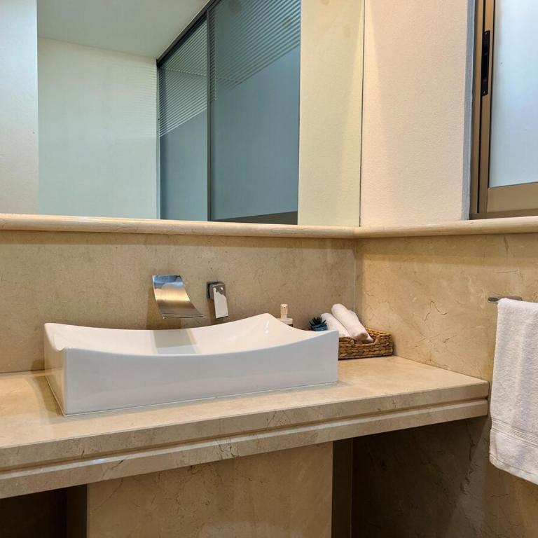 Casa Loreto Your Home Away from Home! - Casa de 2 dormitorios - 18