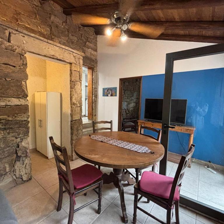 La casita en el parque - Five-Bedroom House - 18