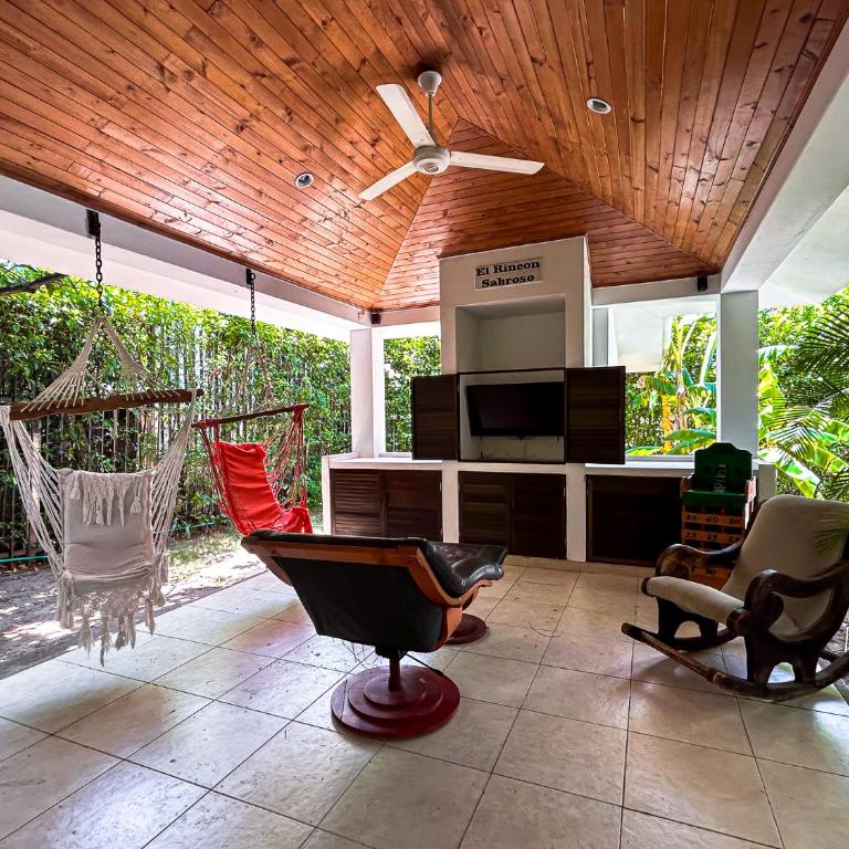 Piscina privada exclusiva pregunta servicio de apoyo doméstico - Casa - 30