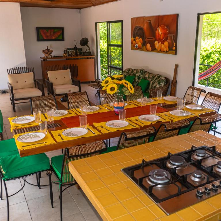 Piscina privada exclusiva pregunta servicio de apoyo doméstico - Casa - 34