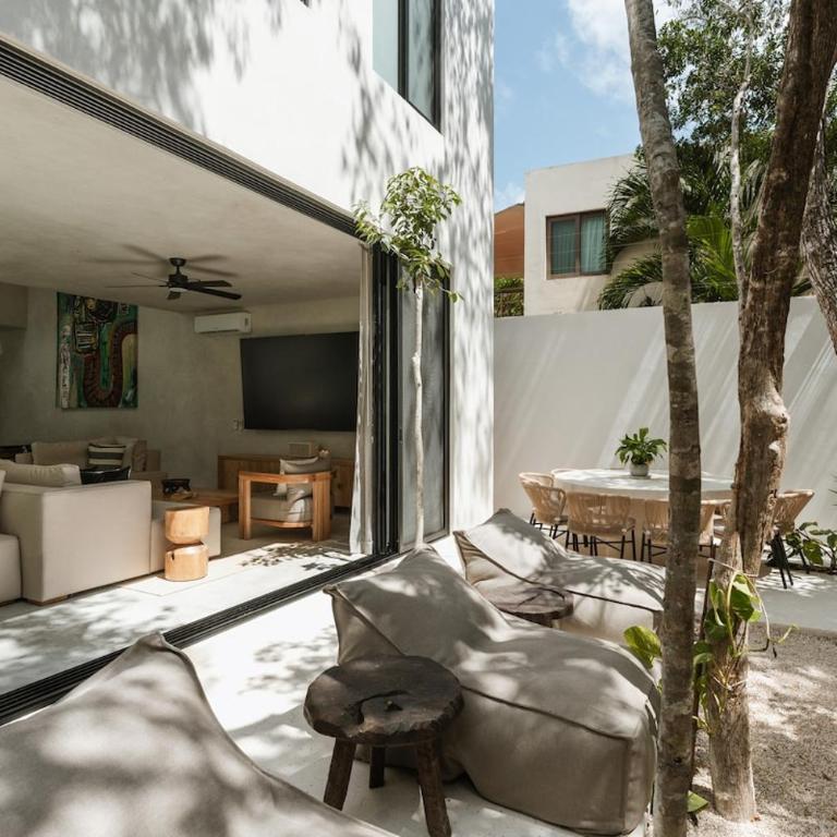 Villa Aion Amazing 5 bdr 3 Pools and Roof - Villa - 95