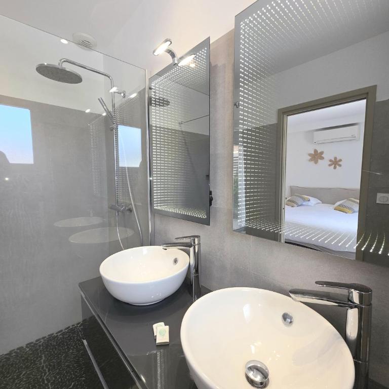 Villa avec piscine proche Palombaggia - Villa mit 2 Schlafzimmern - 11