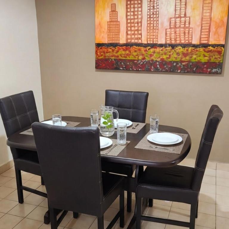 Apartment a 3-minute walk from Tec #2 - Two-Bedroom Apartment - 3