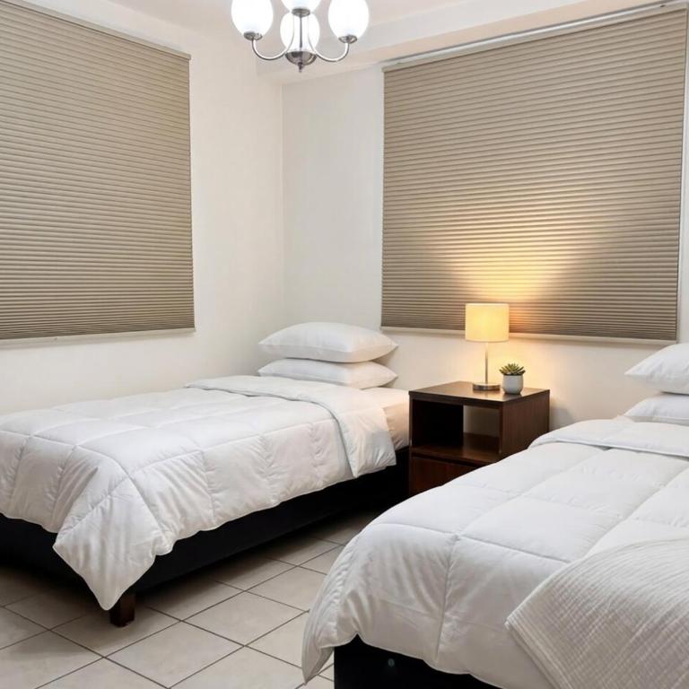 Apartment a 3-minute walk from Tec #2 - Two-Bedroom Apartment - 4