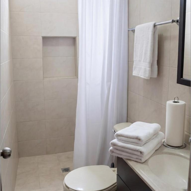 Apartment a 3-minute walk from Tec #2 - Two-Bedroom Apartment - 5