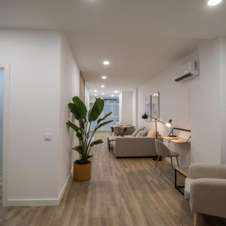 Beautiful loft next to the Turia River gardens - One-Bedroom Apartment - 7