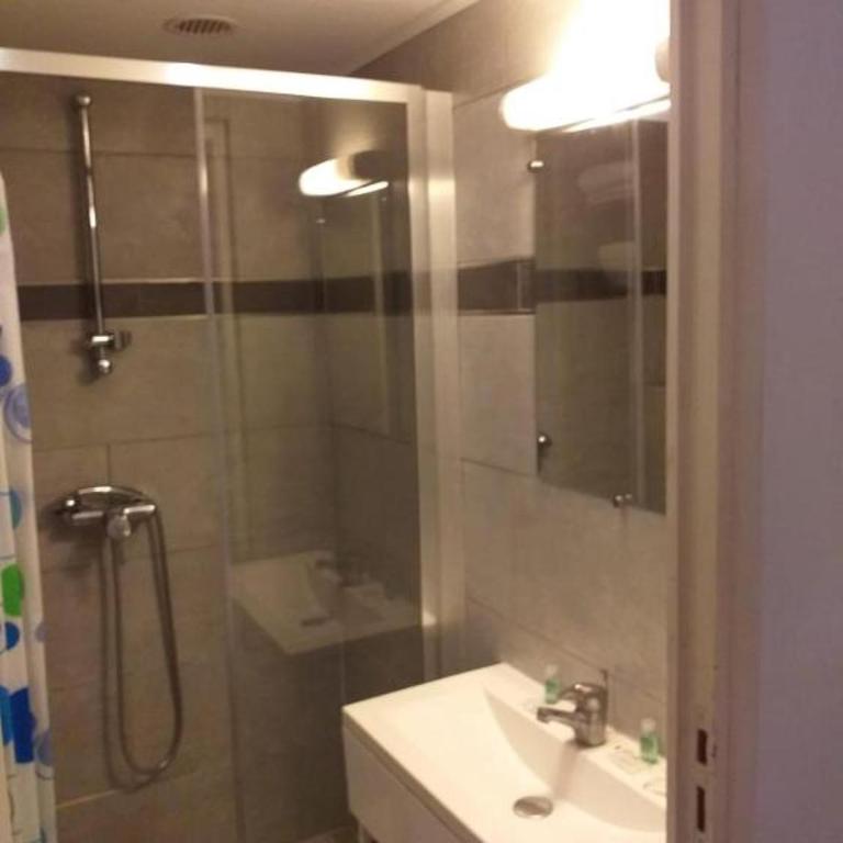 Le Petit Château - Cannes - Chambre Double avec Balcon - 10