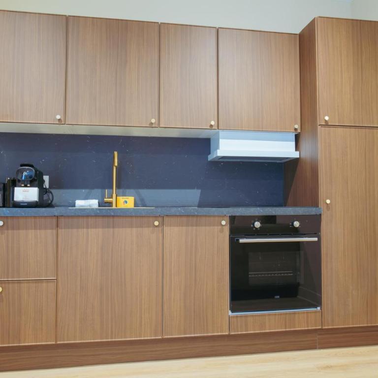 1 Chambre Sacré Cœur - Ascenseur - Calme - Appartement avec Douche - 7