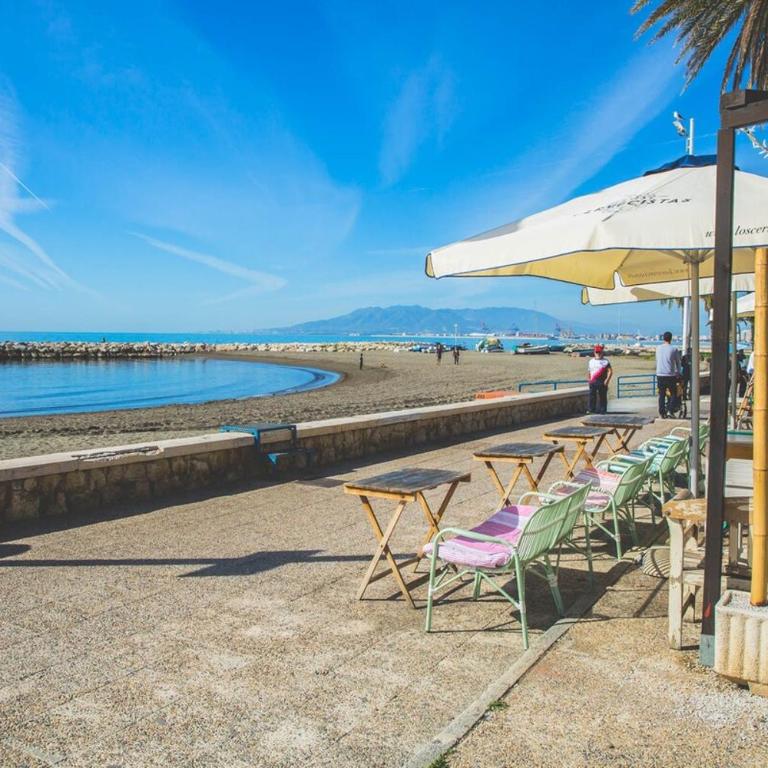 Apartamento con vistas al mar en Pedregalejo playa - Apartamento - 23