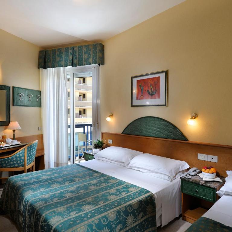Hotel Bellevue - Camera Matrimoniale con Balcone (2 Adulti + 1 Bambino) - 4