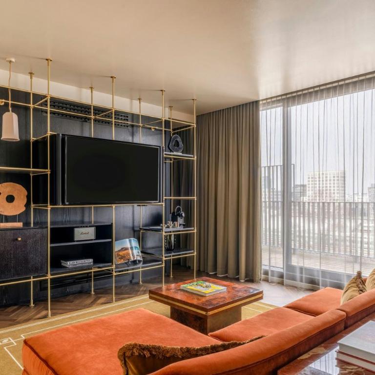 The Dean Munich, Autograph Collection - Grande Suite 1 Lit King-Size avec Jacuzzi et Balcon - 2