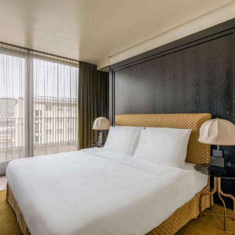 The Dean Munich, Autograph Collection - Grande Suite 1 Lit King-Size avec Jacuzzi et Balcon - 1