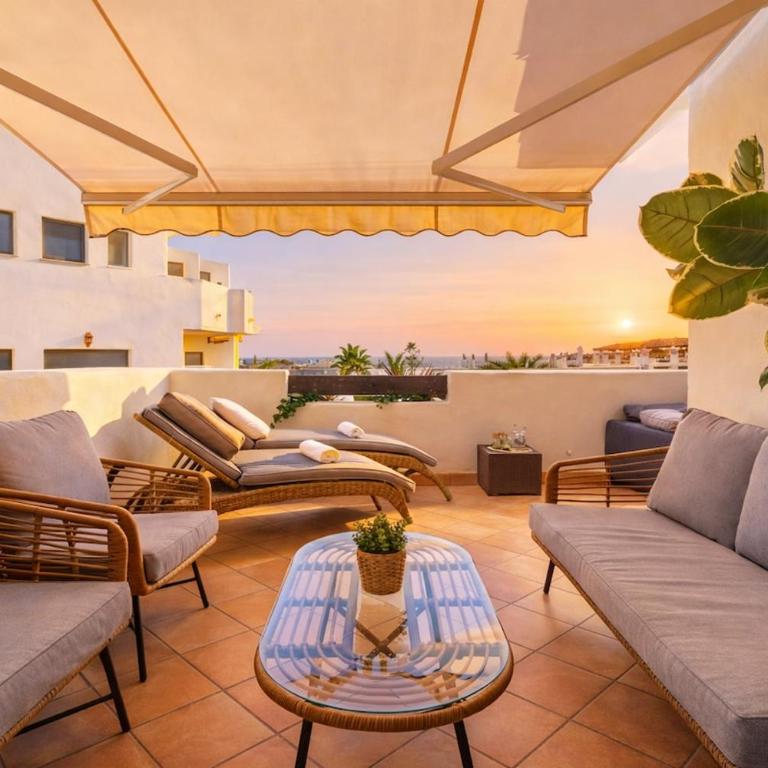 Andalusian Oasis with Jacuzzi, Pool and Free Parking - Apartamento de 1 dormitorio - 2