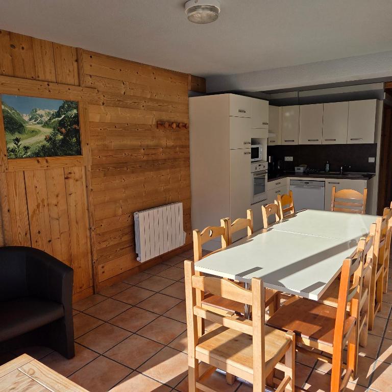 Super Arc Location - Appartement avec Vue et Balcon - 6