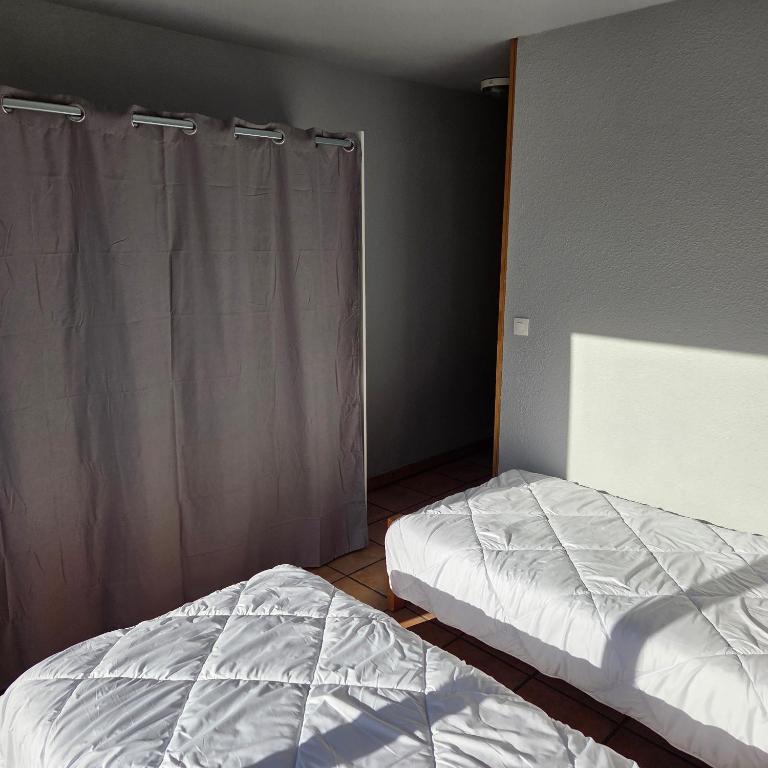 Super Arc Location - Appartement avec Vue et Balcon - 9
