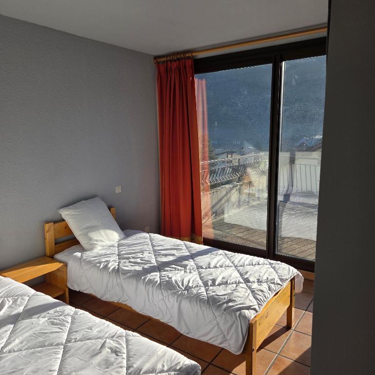 Super Arc Location - Appartement avec Vue et Balcon - 10