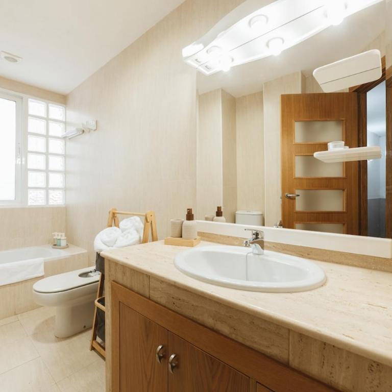 Apartamento en el centro de Granada - Two-Bedroom Apartment - 3