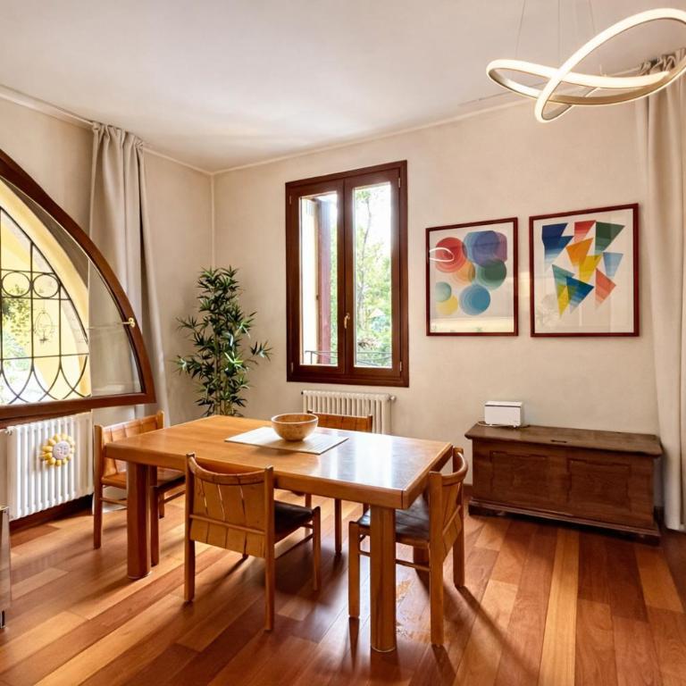 -Piazza Mazzini- 120 mq - 2 camere - 2 bagni e Garage - Appartamento con 2 Camere da Letto - 8