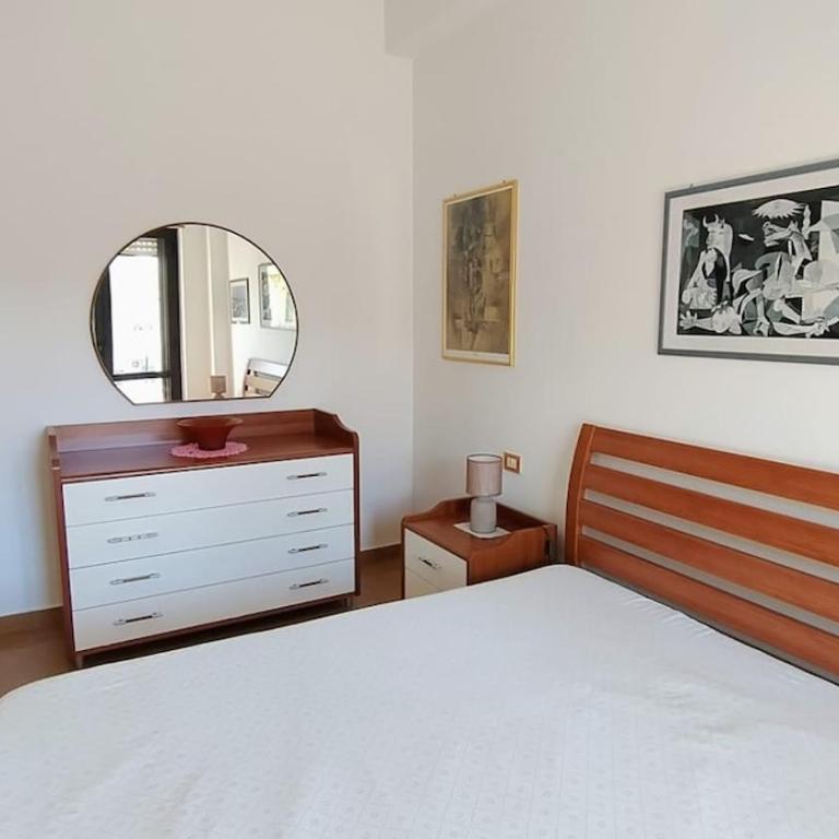 Appartamento tra Centro e Mare Appartment Bea 2 - Two-Bedroom Apartment - 33