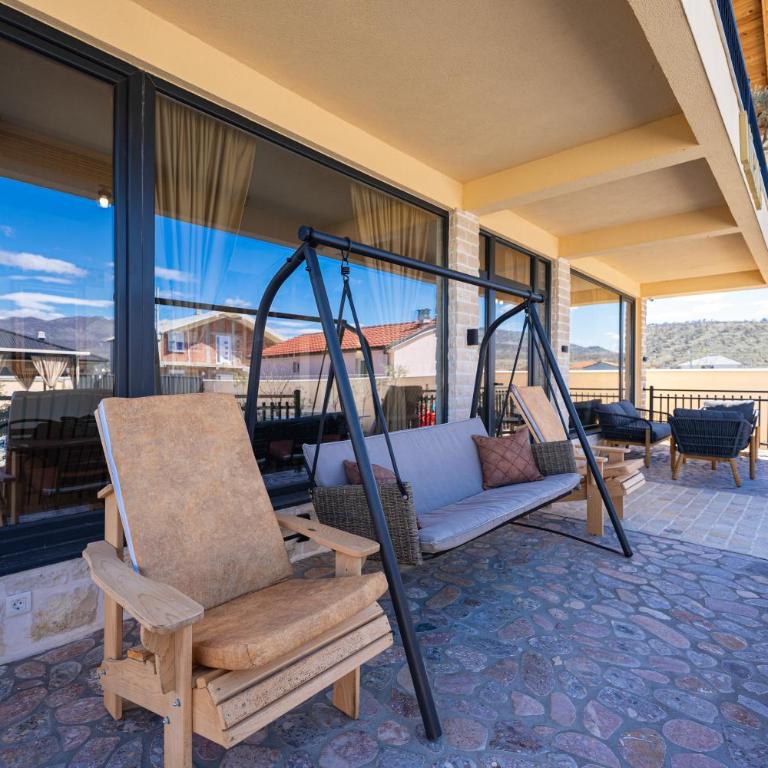 VILA K3 Podgorica - Three-Bedroom Villa - 11