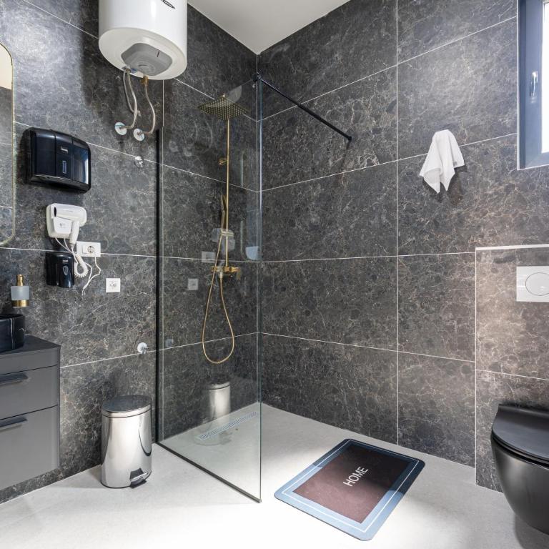 VILA K3 Podgorica - Three-Bedroom Villa - 9