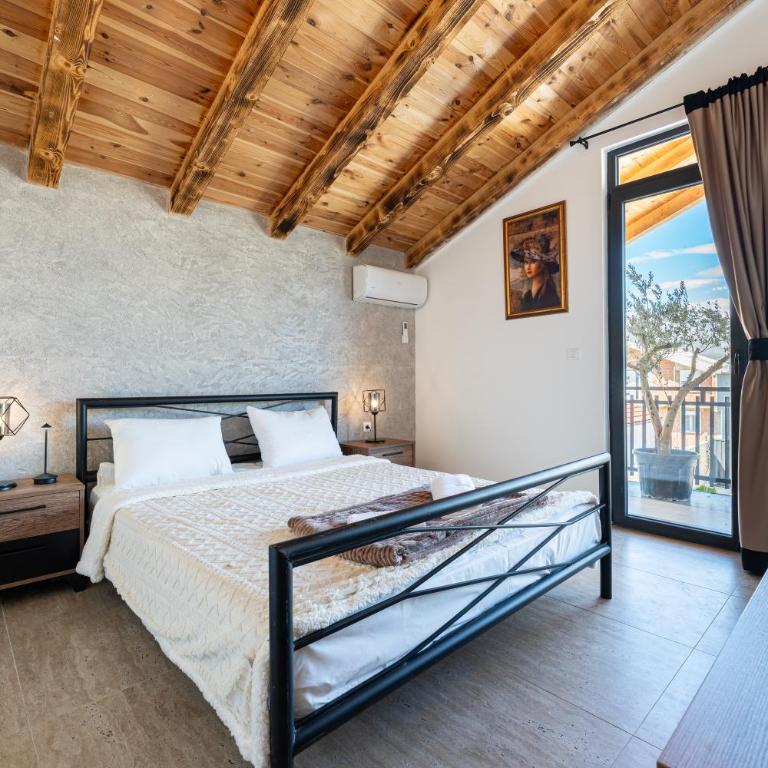 VILA K3 Podgorica - Three-Bedroom Villa - 5