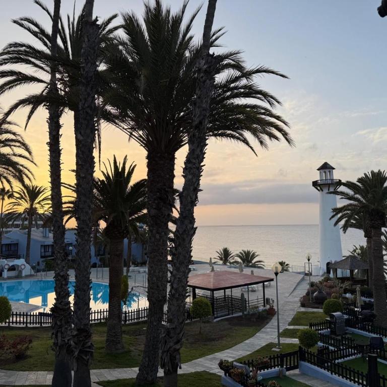 Ocean Sunrise - Two-Bedroom Apartment - 2