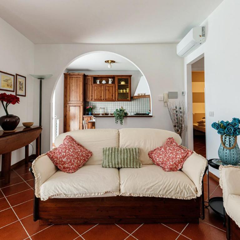 Casa Azalea - Appartamento con 2 Camere da Letto e Vista Lago - 3