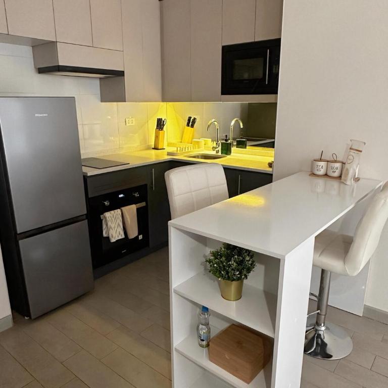 Modern apartment, comfortably equipped, good location - One-Bedroom Apartment - 9