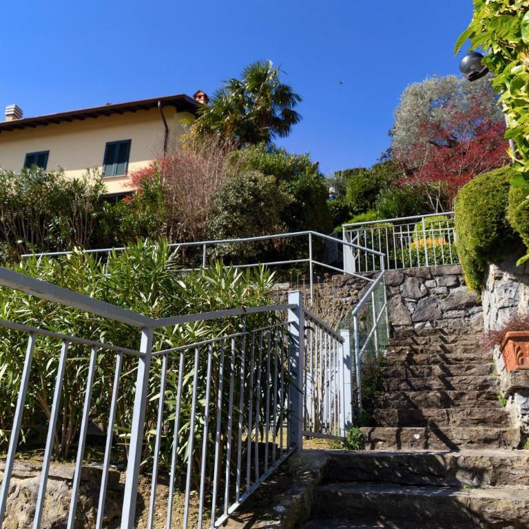 Casa Azalea - Appartamento con 2 Camere da Letto e Vista Lago - 59