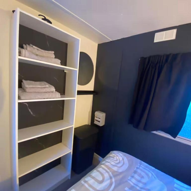 Mobil-home dans un camping calme et familial chez César - Mobile Home - 7