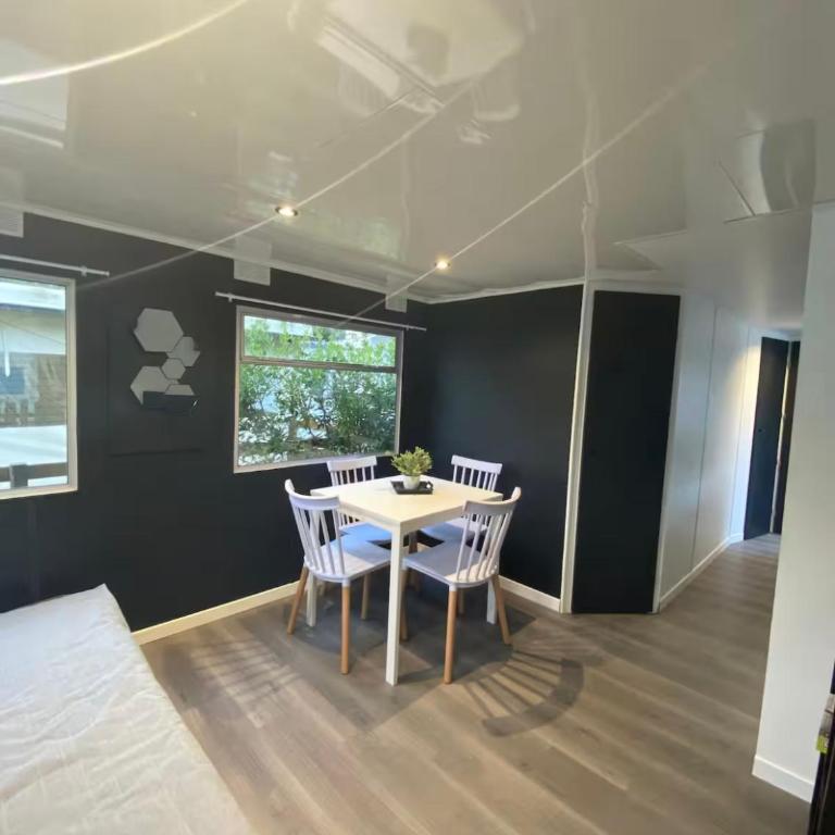 Mobil-home dans un camping calme et familial chez César - Mobile Home - 2