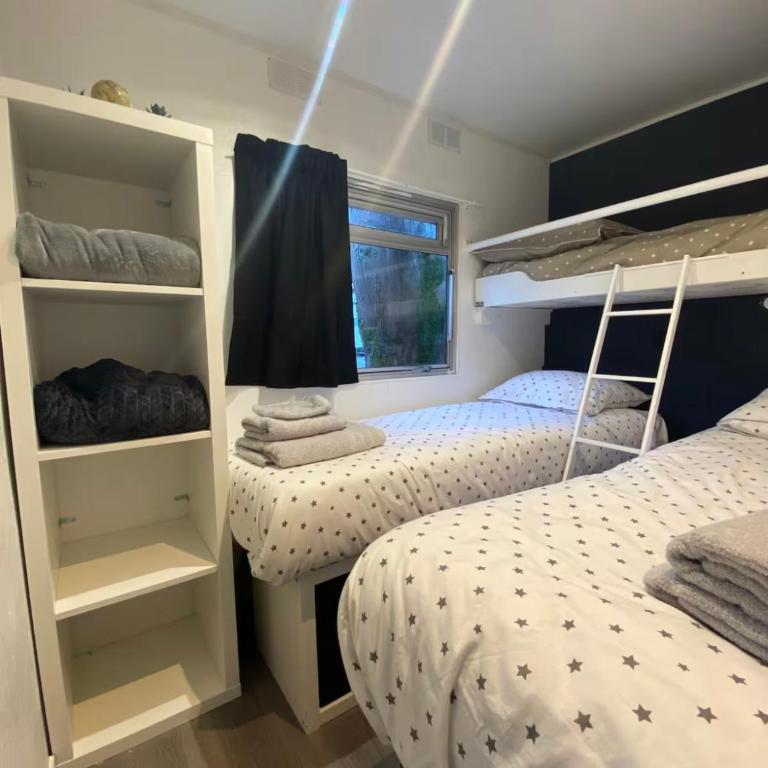 Mobil-home dans un camping calme et familial chez César - Mobile Home - 9