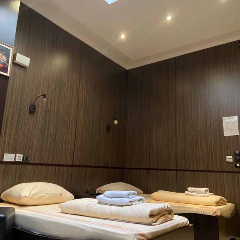 Hotel Fortuna - Niskobudžetna Dvokrevetna Soba sa Zasebnim Krevetima - 5