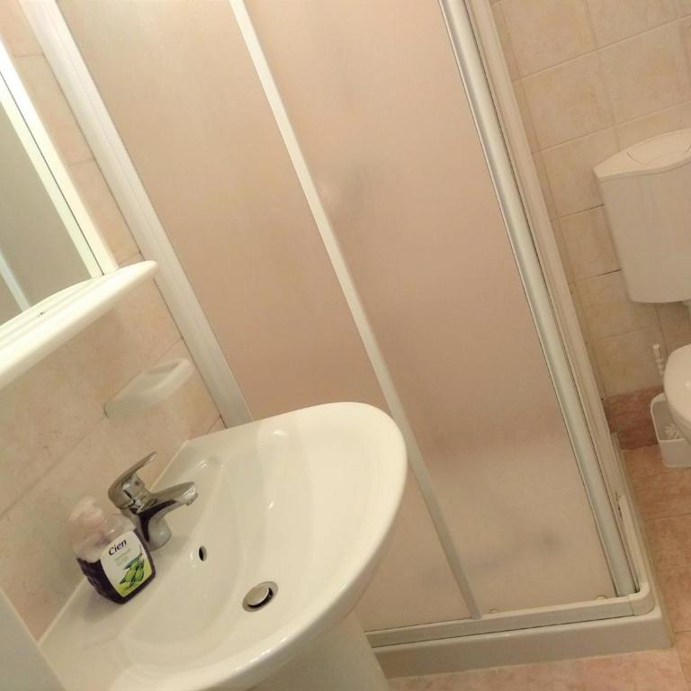 Flat with parking near the beach - Apartment - 16