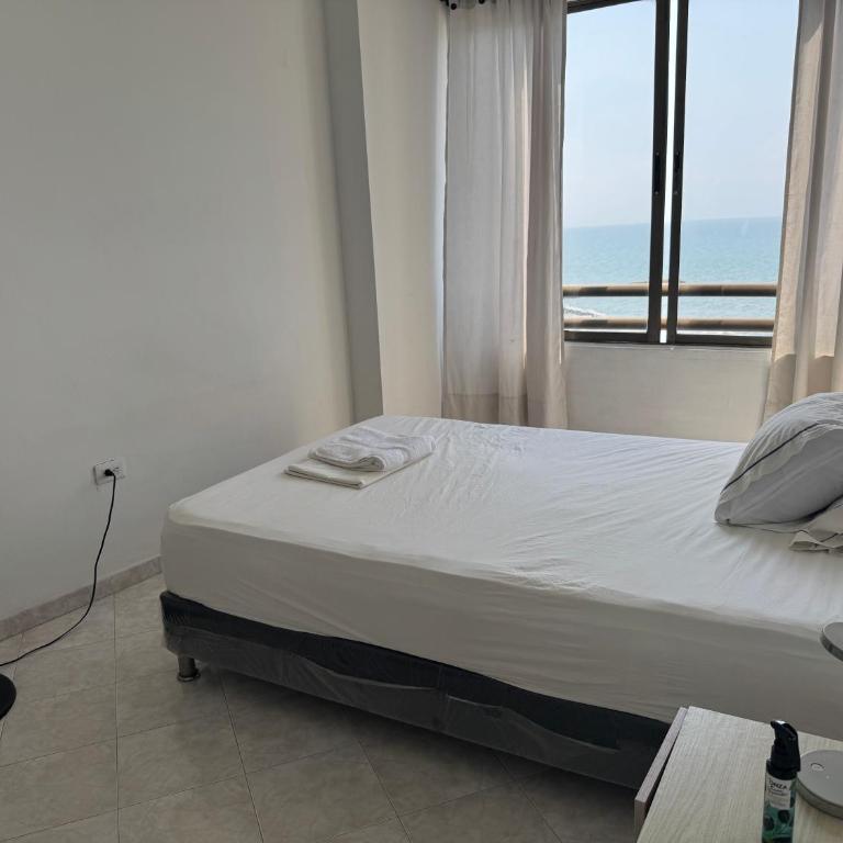 Cartagena oceanfront in the old city! - One-Bedroom Apartment - Oceanfront - 20