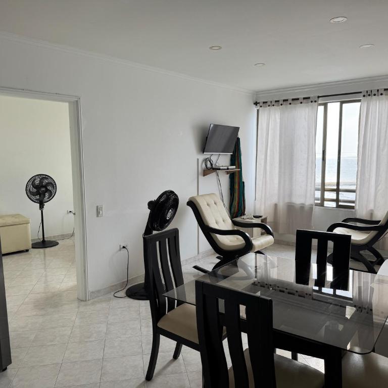 Cartagena oceanfront in the old city! - One-Bedroom Apartment - Oceanfront - 18