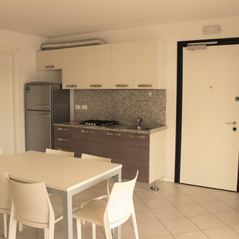 Central Lignano apartment with balcony - Apartment - 3