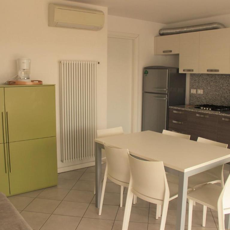 Central Lignano apartment with balcony - Apartment - 10