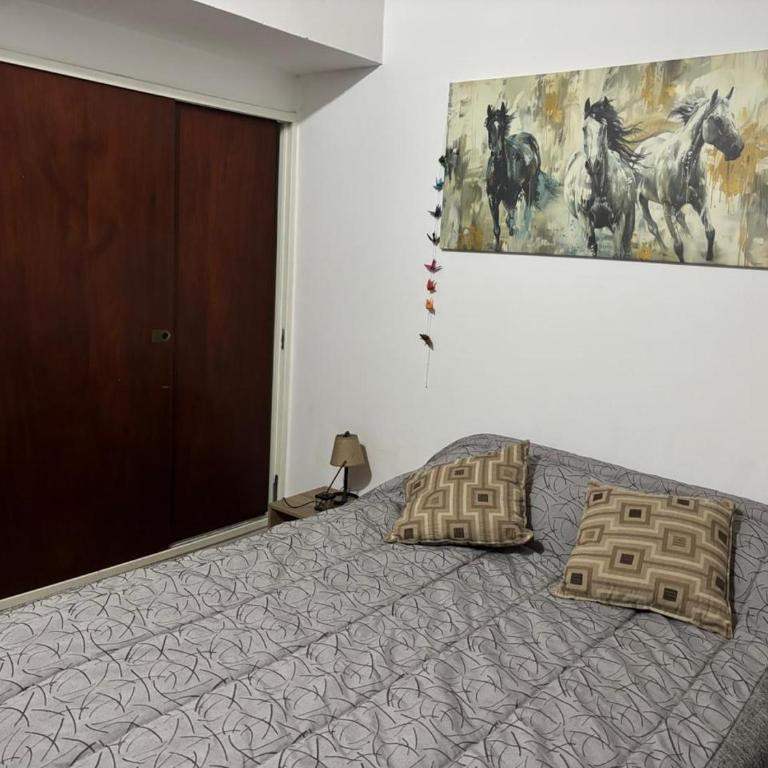 Amplio Depto 3 dormitorios hasta 7 huéspedes, Familias y Corporativos, garage privado, Terraza con Parrilla "Stay Neuquen" - Apartamento de 3 dormitorios - Planta Alta - 41