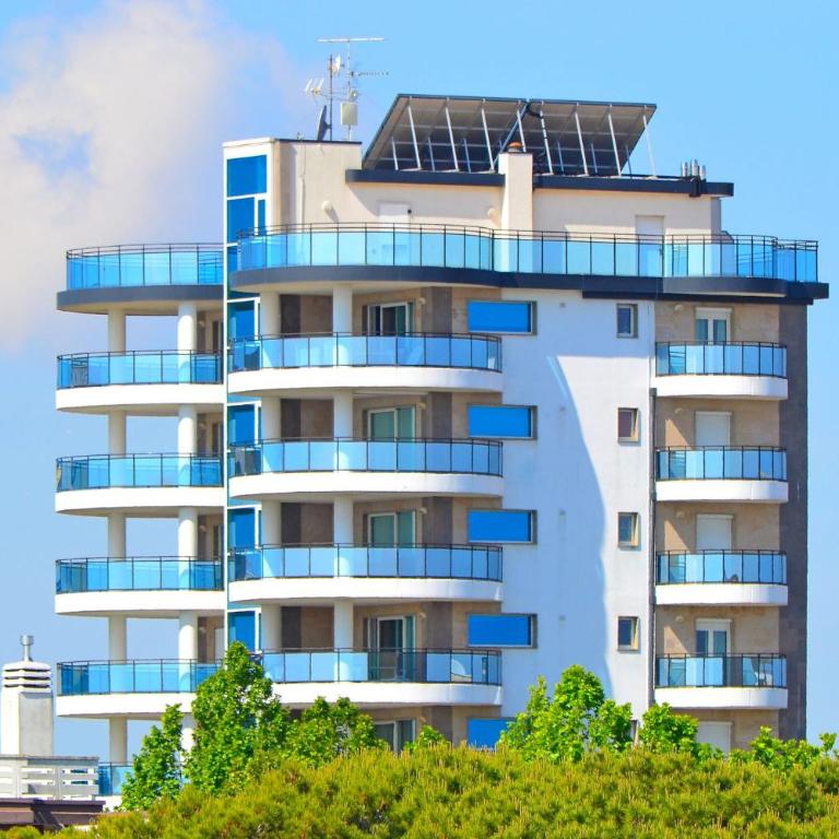Central Lignano apartment with balcony - Apartment - 17