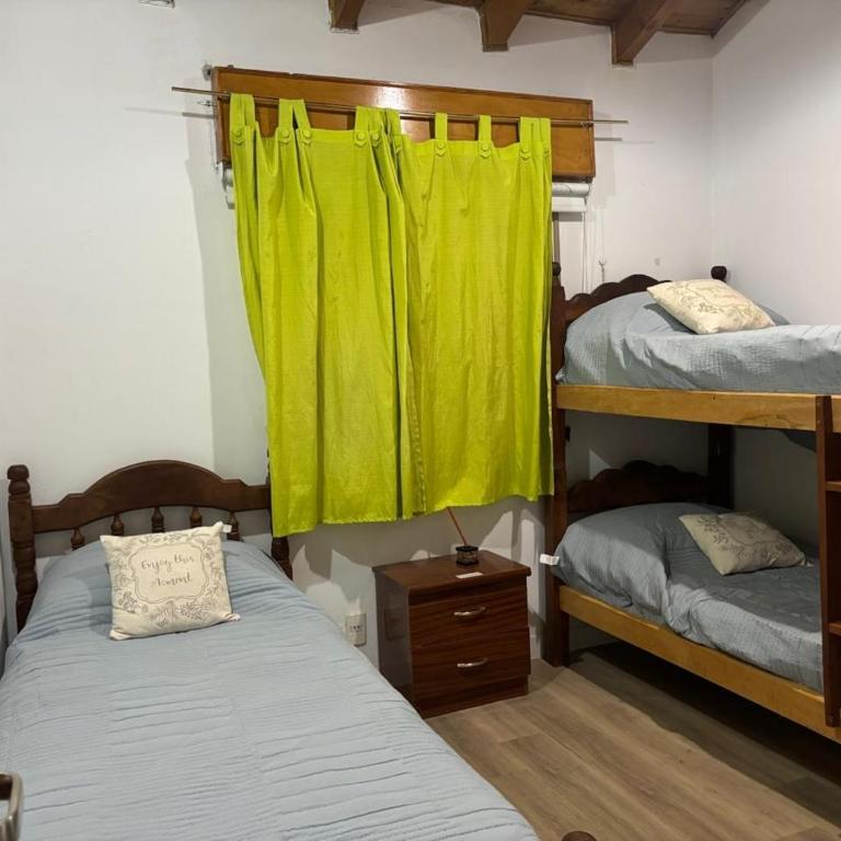 Amplio Depto 3 dormitorios hasta 7 huéspedes, Familias y Corporativos, garage privado, Terraza con Parrilla "Stay Neuquen" - Apartamento de 3 dormitorios - Planta Alta - 30