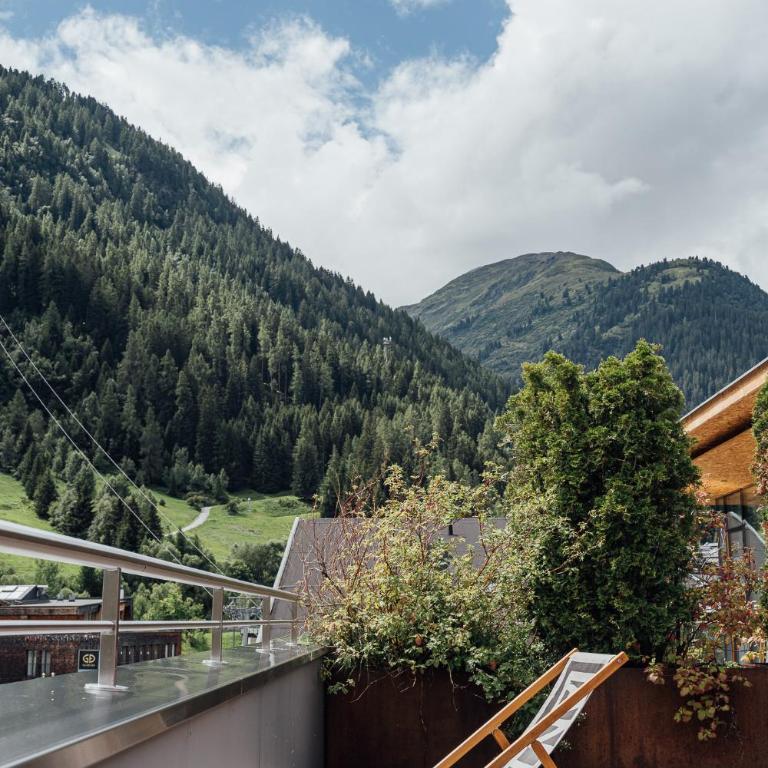 Quality Hosts Arlberg - Hotel ANTON - Doppelzimmer - 3