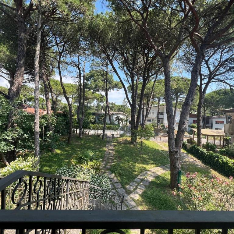 Quiet flat with garden - Appartamento - 27