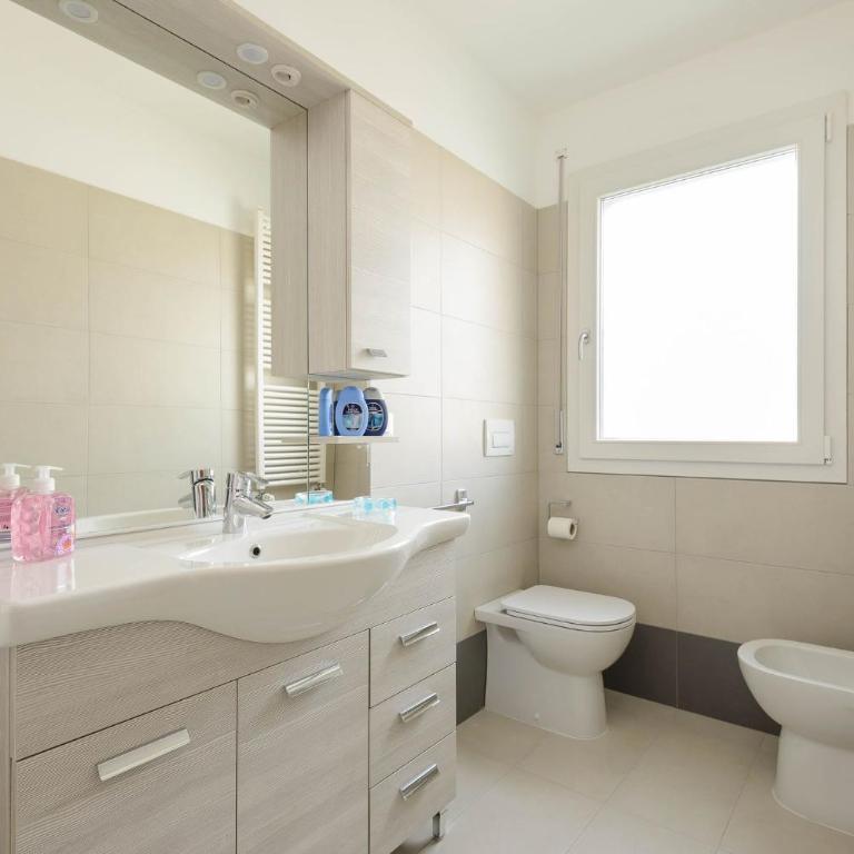 Renovated flat in Lignano center - Apartment - 4